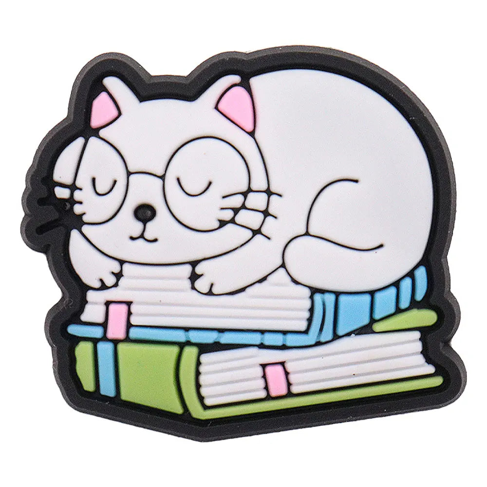 1-17PCS PVC Kawaii Animal Cat Mom Sandal Shoe Decoration Buckle Charms Fit Wristbands Hole Slipper Accessories Kid Xmas Gift