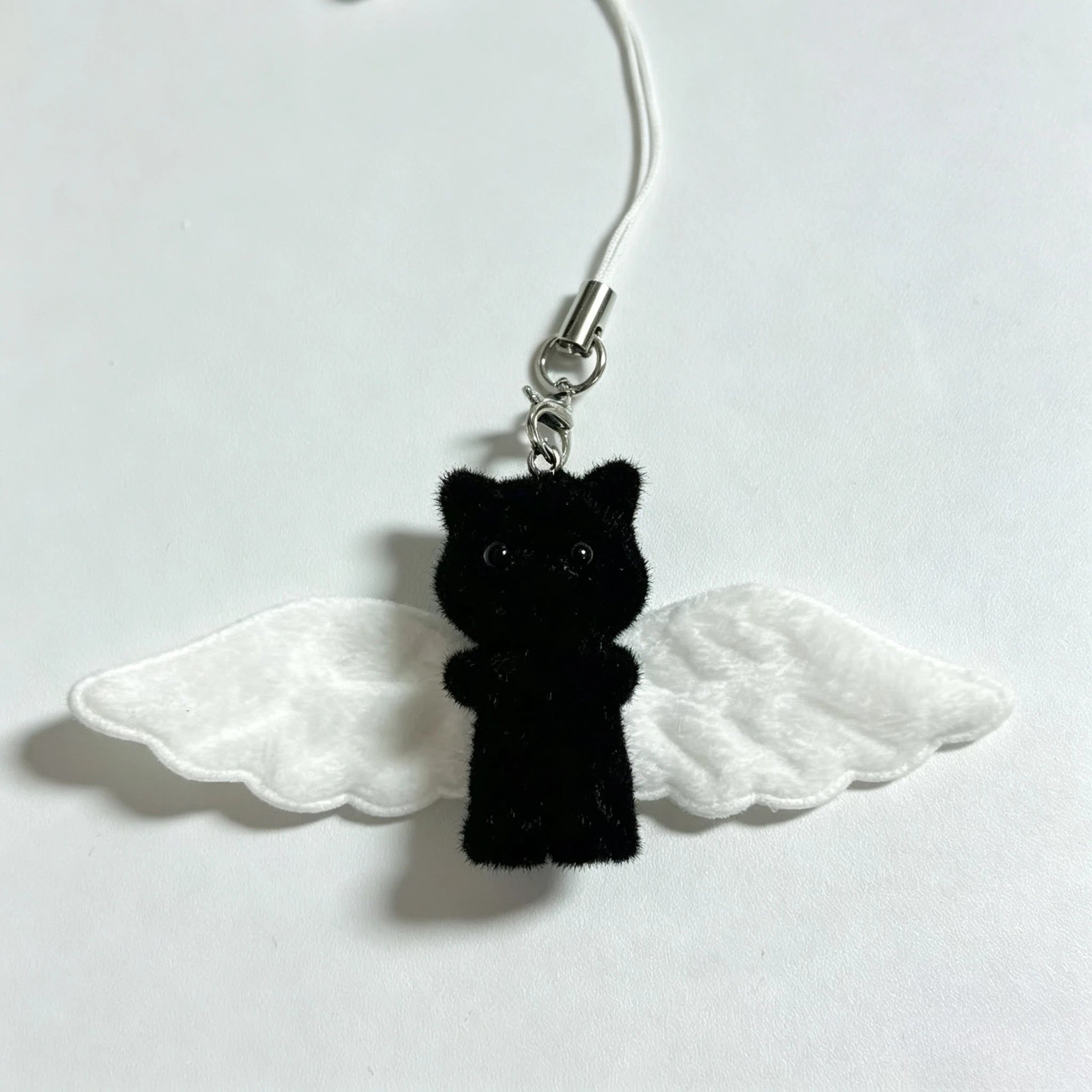 Cute Angel Wing Flocking Cat Charm Keychain for Women Cute Mini Kitten Bag Pendant Sweet Girl Phone Lanyard Keychain Accessories