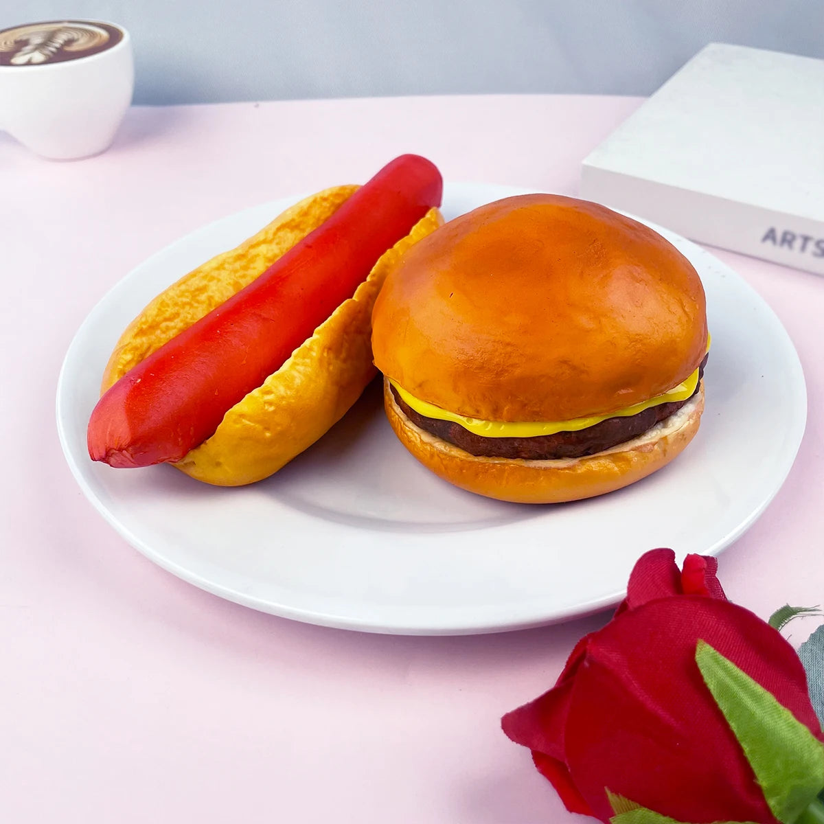 1Pc Soft Squishy Fake Burger or Hot Dog Model Slow Rebound Realistic Fast Food Photography Props Pretend Play Toy