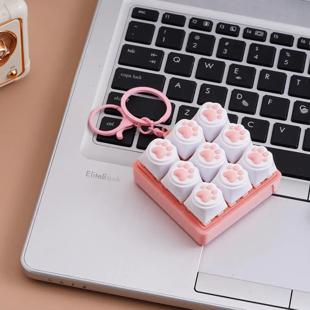 9 Keys Keyboard Key Toy Cat Paws Finger Button Stress Relief Toys Mechanical Keyboard Keycaps Keychain Office Decompression Calm