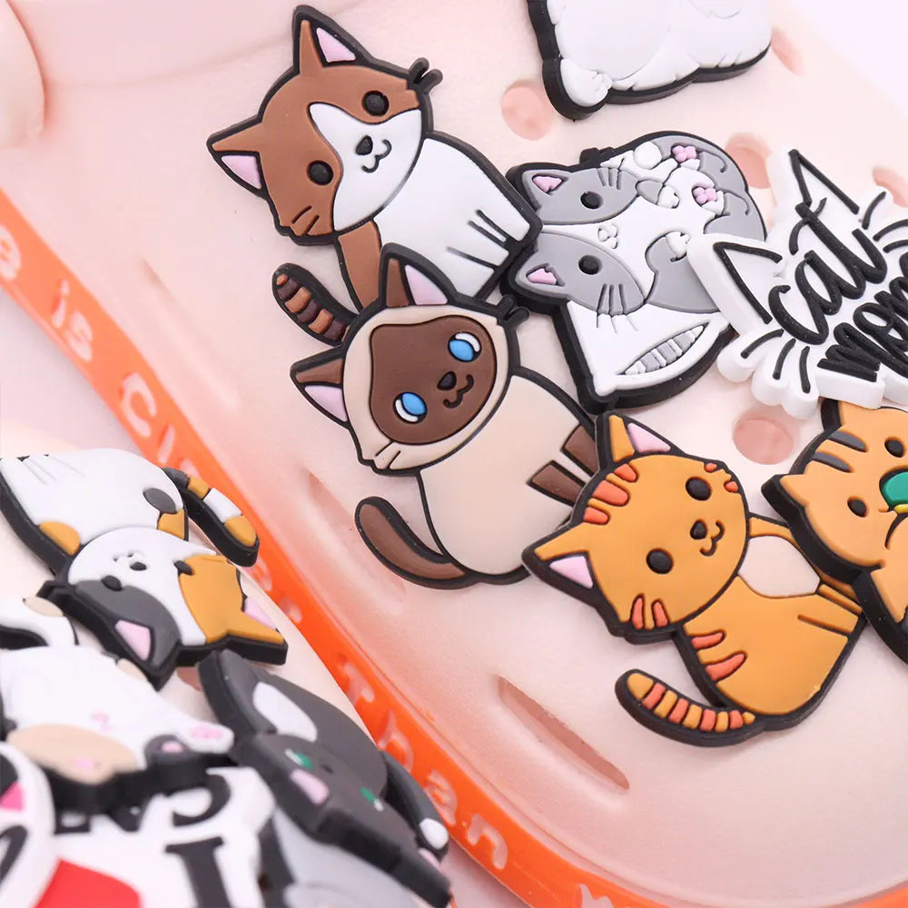 1-17PCS PVC Kawaii Animal Cat Mom Sandal Shoe Decoration Buckle Charms Fit Wristbands Hole Slipper Accessories Kid Xmas Gift