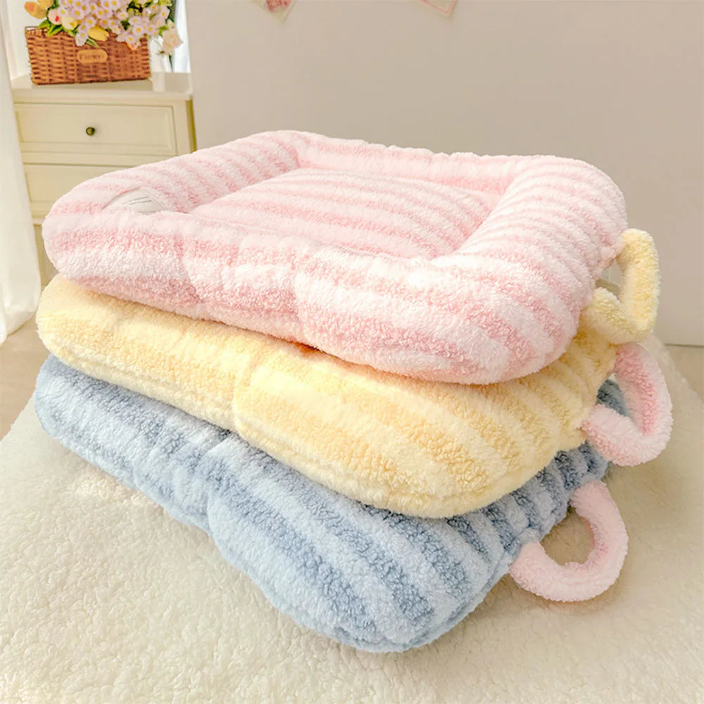 Cute Soft Pet Cat Bed Pad For Four Seasons Soft Plush Oval Comfortable Sleeping Washable for Small Medium Dogs/Cats Pet Products