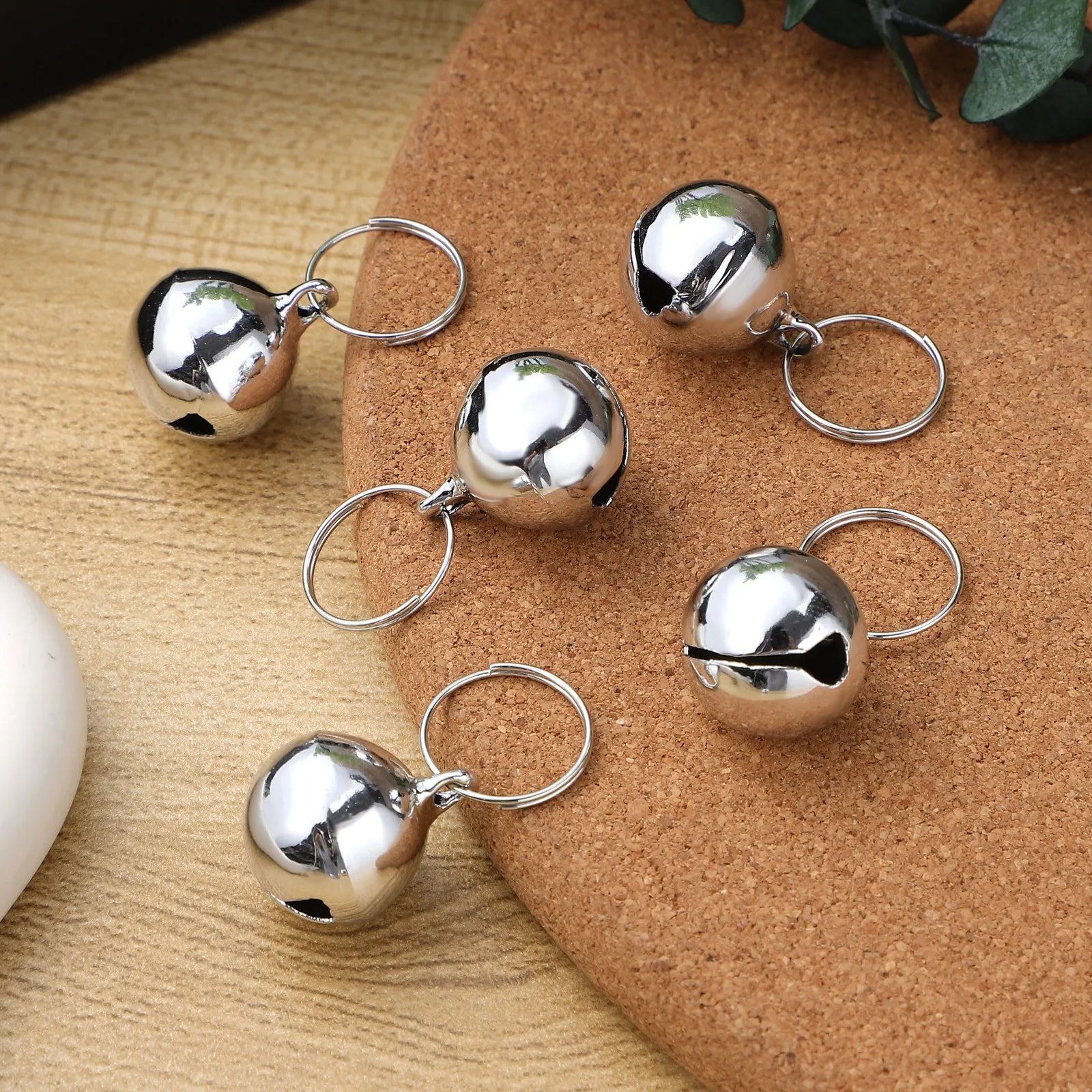 6pcs 16mm Cat Pendant Bell Copper Collar Bell Hanging Ornaments  Metal Pet Jingle Hanging Bells Dog Puppy Necklace Accessories