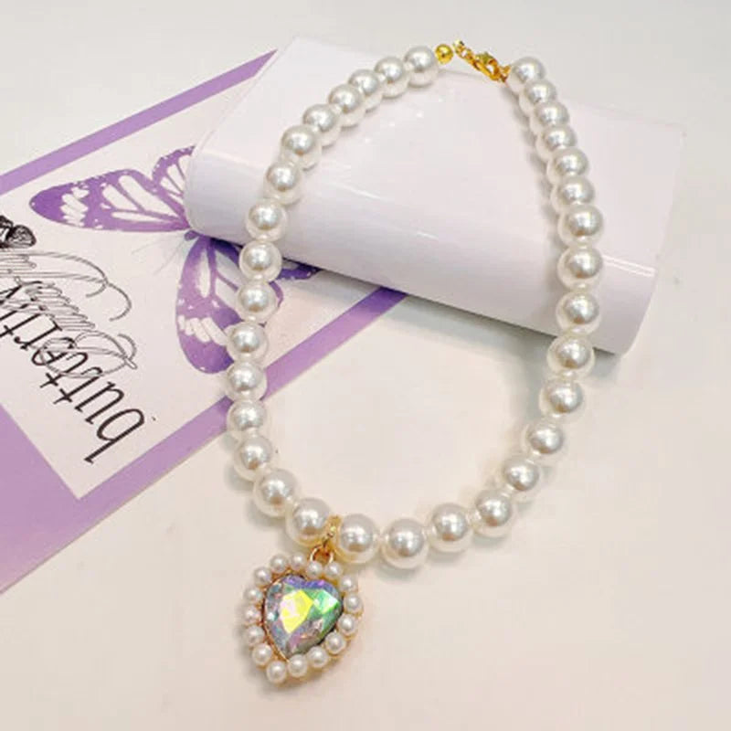 Lovely Heart Pendant Faux Pearl Pet Necklace Stylish Cat Dog Collar Jewelry Cute Pet Neck Decor Fashion Pet Accessories Wearing