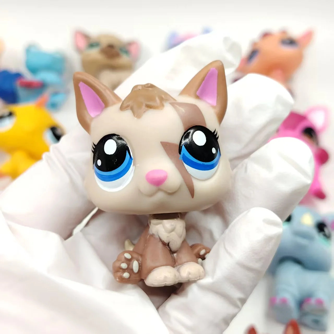 NEW LPS Pet Toys Cute Animal Can Shake Head Kitten Series 4 Original Collection Toys for Girls Christmas Birthday Gift