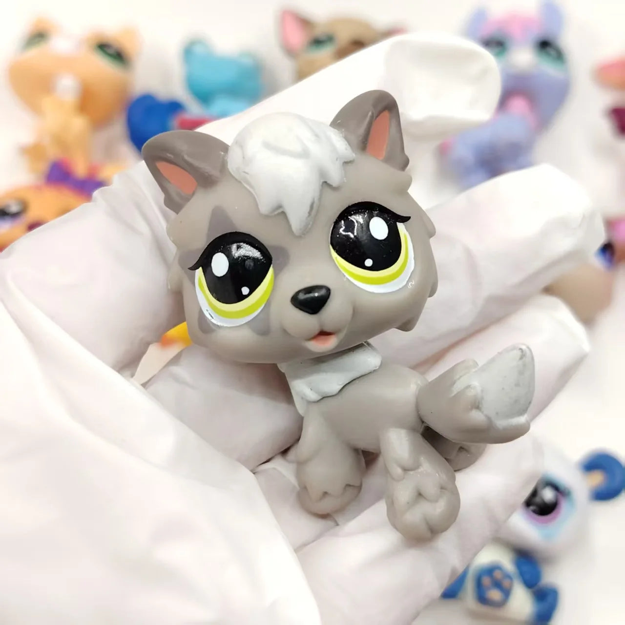 NEW LPS Pet Toys Cute Animal Can Shake Head Kitten Series 4 Original Collection Toys for Girls Christmas Birthday Gift