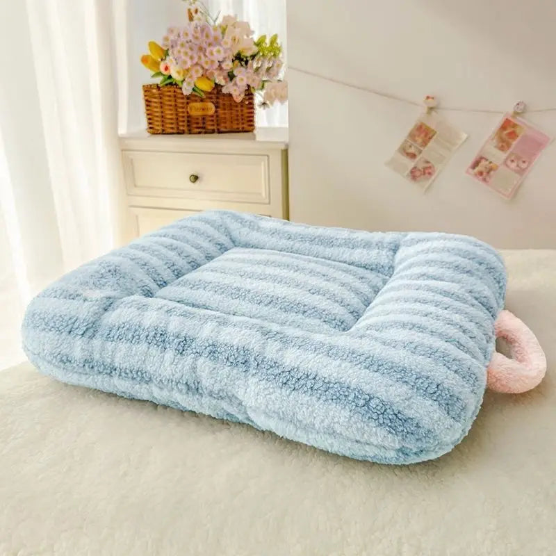 Cute Soft Pet Cat Bed Pad For Four Seasons Soft Plush Oval Comfortable Sleeping Washable for Small Medium Dogs/Cats Pet Products