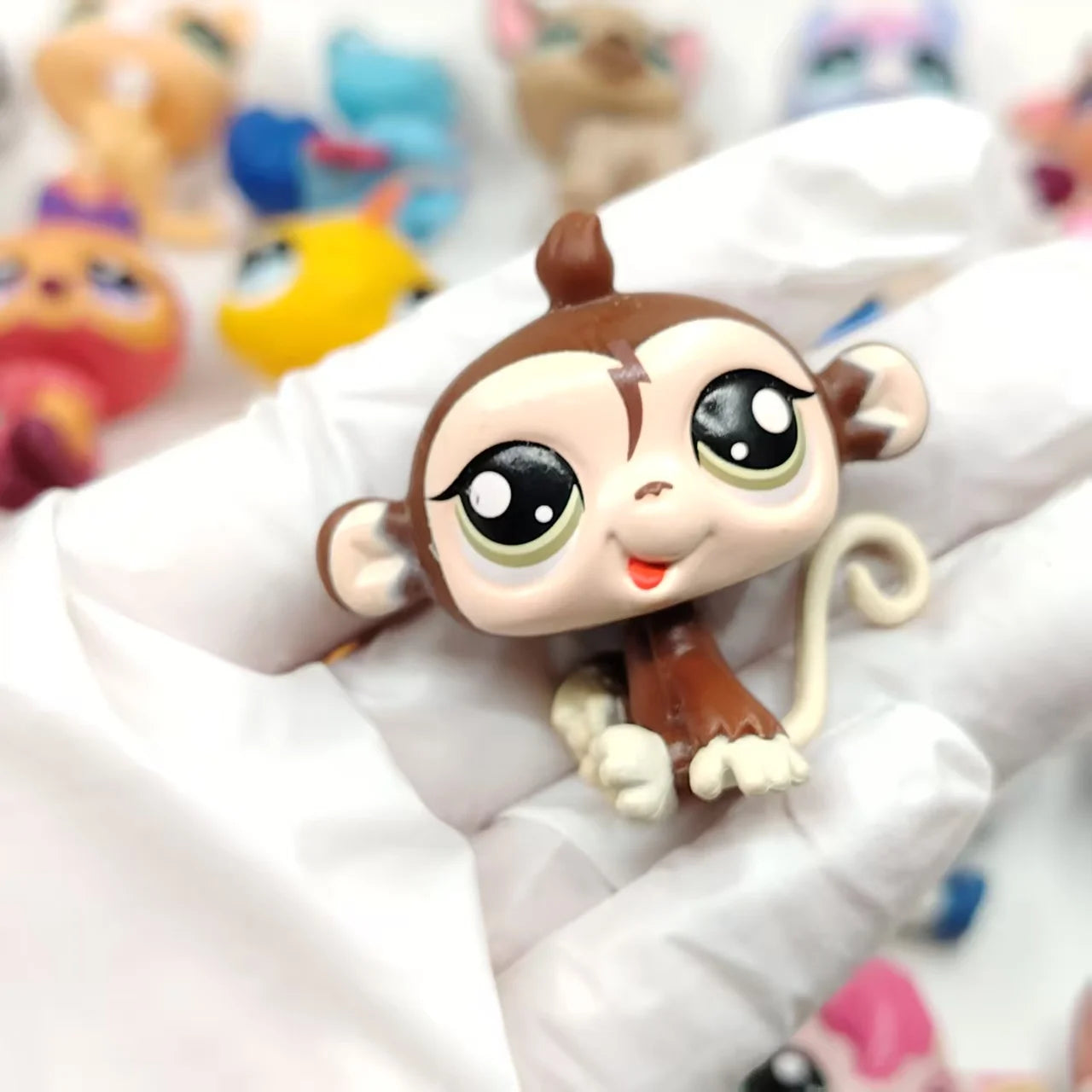 NEW LPS Pet Toys Cute Animal Can Shake Head Kitten Series 4 Original Collection Toys for Girls Christmas Birthday Gift