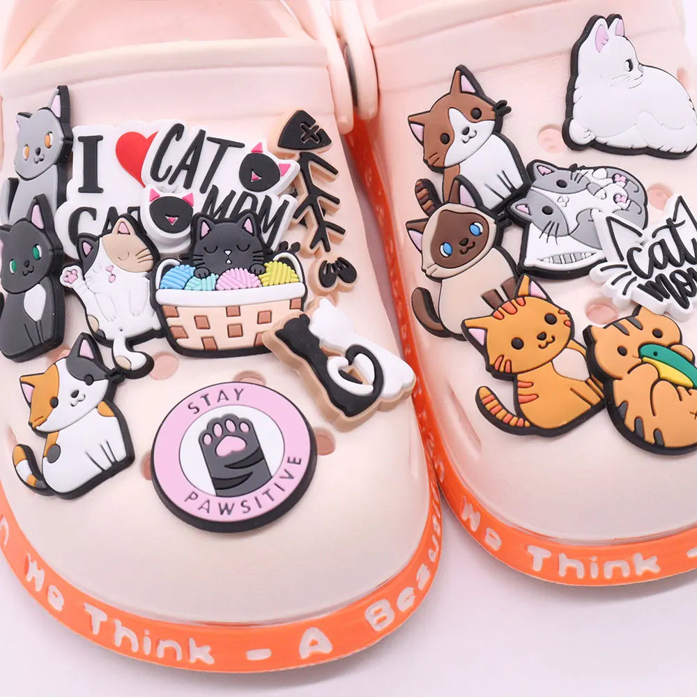1-17PCS PVC Kawaii Animal Cat Mom Sandal Shoe Decoration Buckle Charms Fit Wristbands Hole Slipper Accessories Kid Xmas Gift