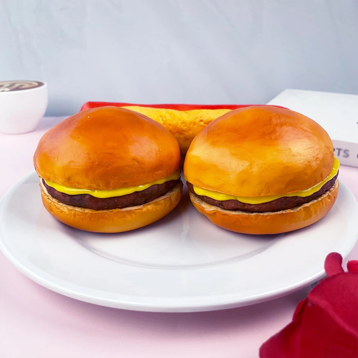 1Pc Soft Squishy Fake Burger or Hot Dog Model Slow Rebound Realistic Fast Food Photography Props Pretend Play Toy