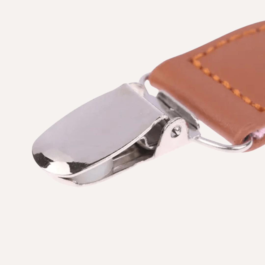 Tilley + Me Hat Clip for Bags – Hands-Free Storage for Travel & Daily Use