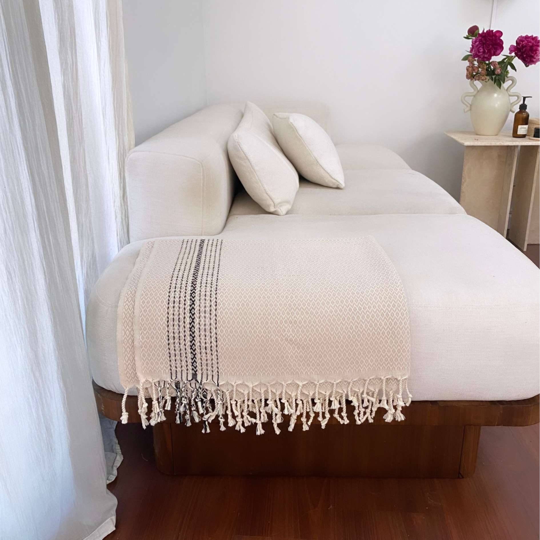 Tilley + Me Turkish Towel – Lightweight, Quick-Drying & Handwoven Cotton